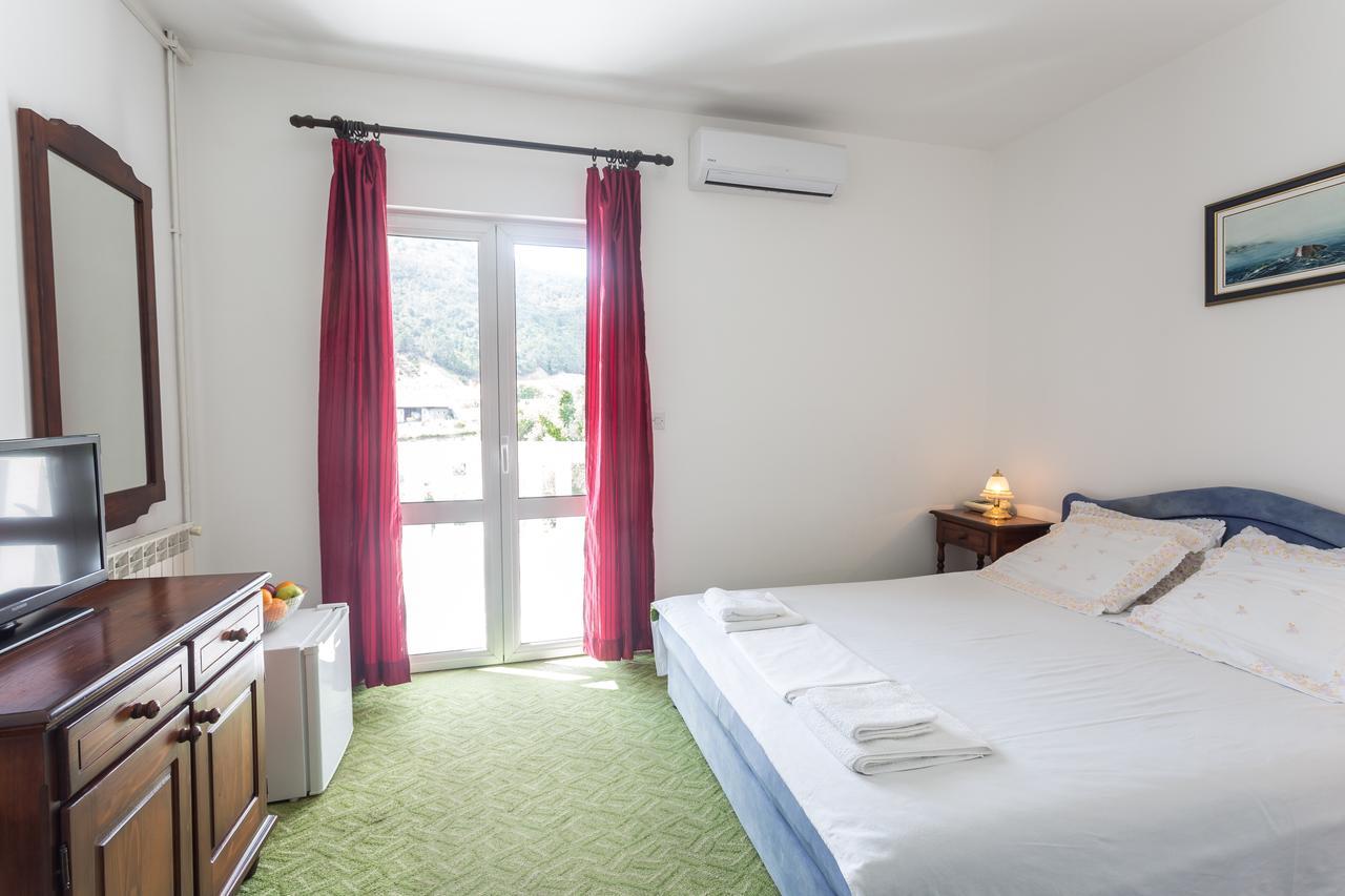 Hotel Jovana Budva Rum bild